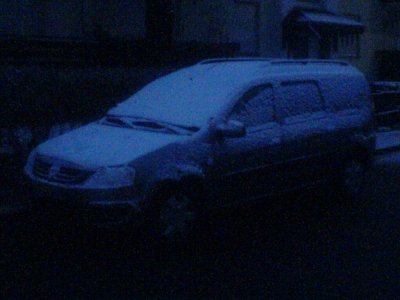 Dacia Logan MCV im Winter 2010. 