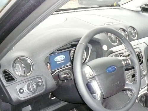 Ford S-MAX Armaturenbrett Seitenansicht. 