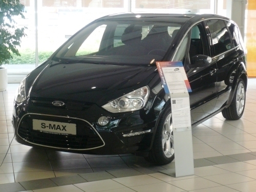 Facegelifteter Ford S-MAX. 