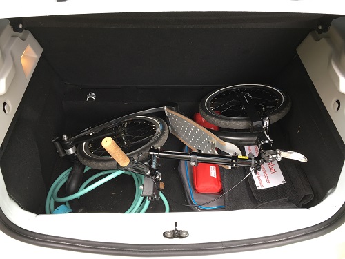 Faltroller im Renault Zoe. Faltroller im Renault Zoe.