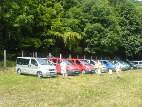 Opel-Vivaro- und Renault-Trafic-Treffen im Harz 2007. 