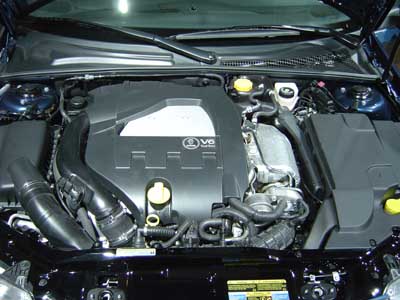 Der neue V6 Turbomotor mit 250 PS. 