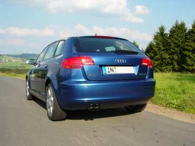 Der A3 Sportback in Blauperleffekt. Der A3 Sportback in Blauperleffekt.