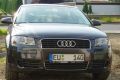 Front des Audi A3 in Lavagrau Perleffekt. 