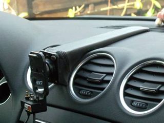 Konsole für TomTom im A4. Konsole für TomTom im A4.