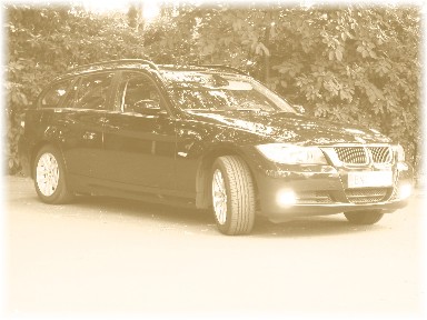 "Beauty Shot" des 320d touring von schräg vorne. "Beauty Shot" des 320d touring von schräg vorne.