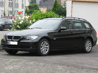 Der 320d nach 50.000 km von links. 