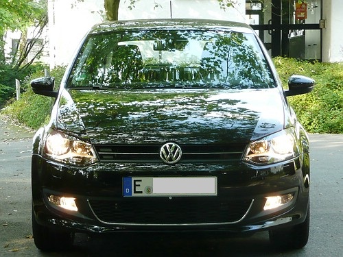 Klare Linien, schnittige Form: der VW Polo Modelljahr 2010 von vorne. 