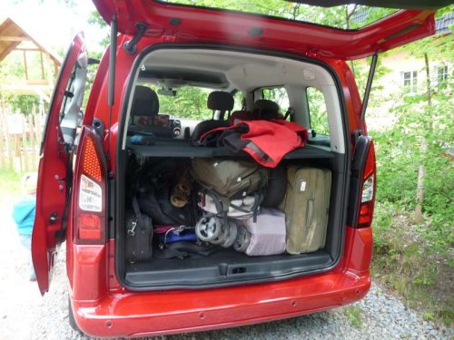 Gepackter Kofferraum des Berlingo. Gepackter Kofferraum des Berlingo.