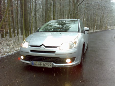 Front des Citroën C4 Coupé. 