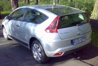 Das markante Heck des Citroën C4 Coupé. Heck des Citroën C4 Coupé.