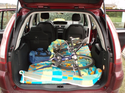 Fahrrad im Kofferraum des C4 Picasso. Fahrrad im Kofferraum des C4 Picasso.