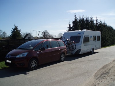 Caravangespann C4 Picasso mit Knaus Südwind 500. 