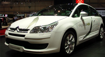 Citroën C4 Hybride HDi. Citroën C4 Hybride HDi.