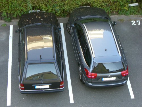 Beeindruckende Größe des C5 — im Vergleich mit einer Mercedes E-Klasse. Beeindruckende Größe des C5 — im Vergleich mit einer Mercedes E-Klasse.