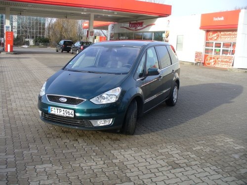 … ein sauberes Auto. … ein sauberes Auto.