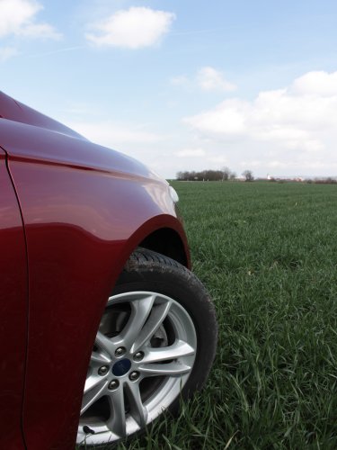 Diverse Detailaufnahmen vom Ford Mondeo. 