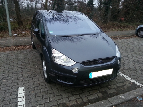 Am Parkplatz im schneefreien Winter 2015. 