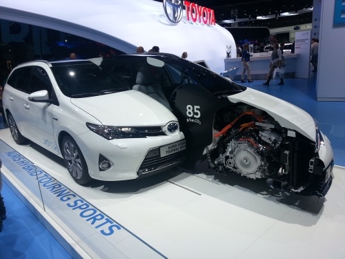 Toyota Auris Hybrid Touring Sports, ein weiterer Hybrid von Toyota. Toyota Auris Hybrid Touring Sports.