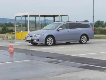 Fahrt auf den Hügel. Fahrt auf den Hügel.