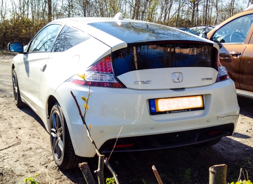 Das Heck des Honda CR-Z. Der Honda CR-Z von hinten.