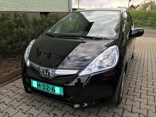 Der Honda mit niederländischen Überführungskennzeichen. Der Honda mit niederländischen Überführungskennzeichen.