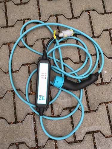 Renault Notladekabel 230 Volt. Renault Notladekabel 230V.
