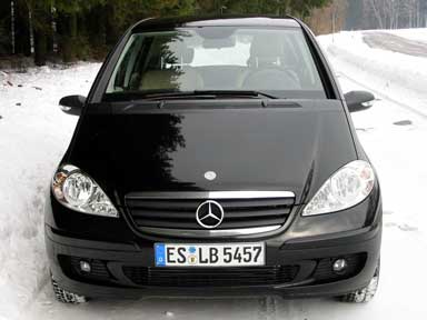 Mercedes A-Klasse von Leonhard Scheiber am Tag nach der Abholung. Frontansicht der Mercedes A-Klasse von Leonhard Scheiber.