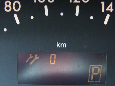 Es wird langsam Zeit. Display zeigt: 0 Kilometer bis zur Inspektion.