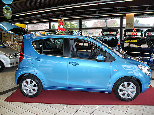 Der neue Opel Agila. Opel Agila, von der Seite aufgenommen.