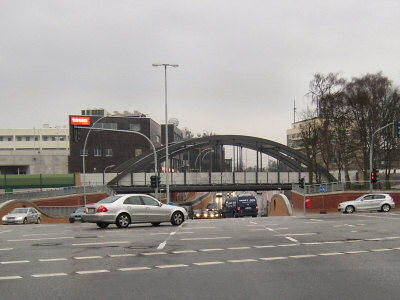 Hier geht’s runter. Tunnel in Tonndorf.