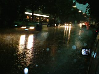 Hamburg bei starkem Gewitter. Hamburg bei starkem Gewitter.