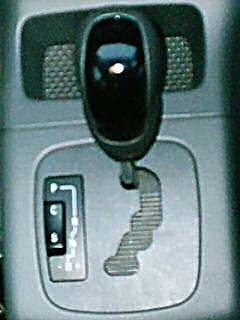 Wählhebel Automatik. Wählhebel Automatik.
