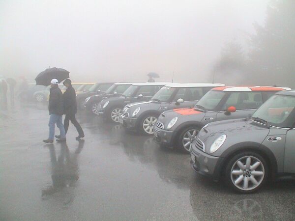 Traumhaftes Wetter am Gipfel des Gaisbergs. 