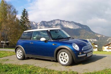 Mein Mini mit Winterreifen. 