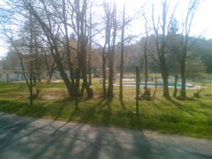 Das Freibad direkt neben dem Campingplatz. Das Freibad direkt neben dem Campingplatz.