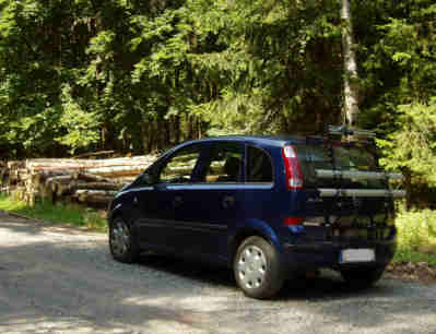 Meriva mit Paulchen-Fahrradheckträger. 