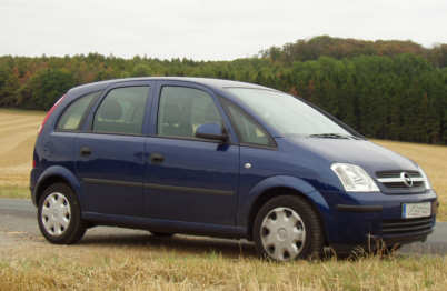 Beifahrerseite des Opel Meriva. Beifahrerseite des Opel Meriva.