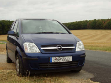 Front des Opel Meriva. 