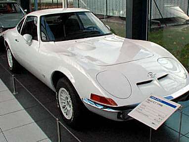 Opel GT 1900. 