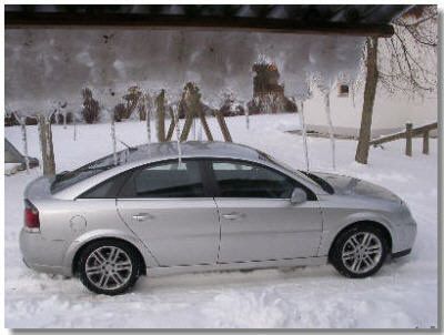 Mein Vectra im Winter. 