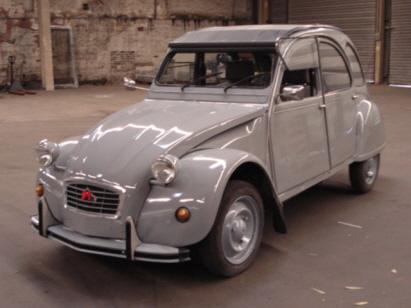Citroën 2 CV 6. Citroën 2 CV 6.