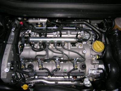 Motorblock ohne Abdeckung. Motor ohne Abdeckung.