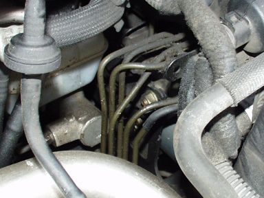 Bremsleitungen ohne Flexschläuche bei einem Zafira ohne ESP. Bremsleitungen ohne Flexschläuche bei einem Zafira ohne ESP.