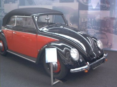 Ein frühes Cabrio von Karmann. Ein frühes Cabrio von Karmann.