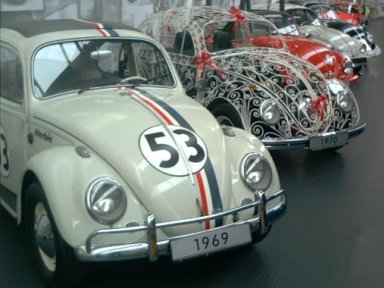Einer der originalen Herbies aus den Filmen von Walt Disney und andere Einzelstücke. Einer der originalen Herbies aus den Filmen von Walt Disney und andere Einzelstücke.