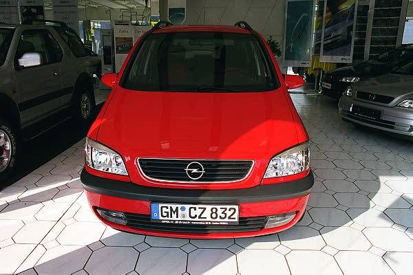 Opel Zafira Elegance 2,0 DI 16V 