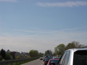 Autokolonne bei der Anfahrt zur Tuningworld. Autokolonne bei der Anfahrt zur Tuningworld.
