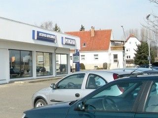 Autohaus Hartinger in Warburg-Rimbeck. 