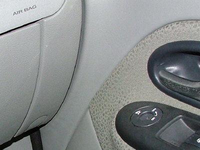 Schalter zum Deaktivieren des Beifahrerairbags. Airbag und Deaktivierungsschalter.